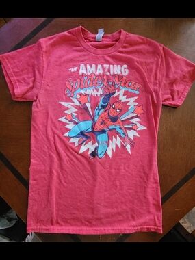 Gildan Red Spider-Man Graphic Tee